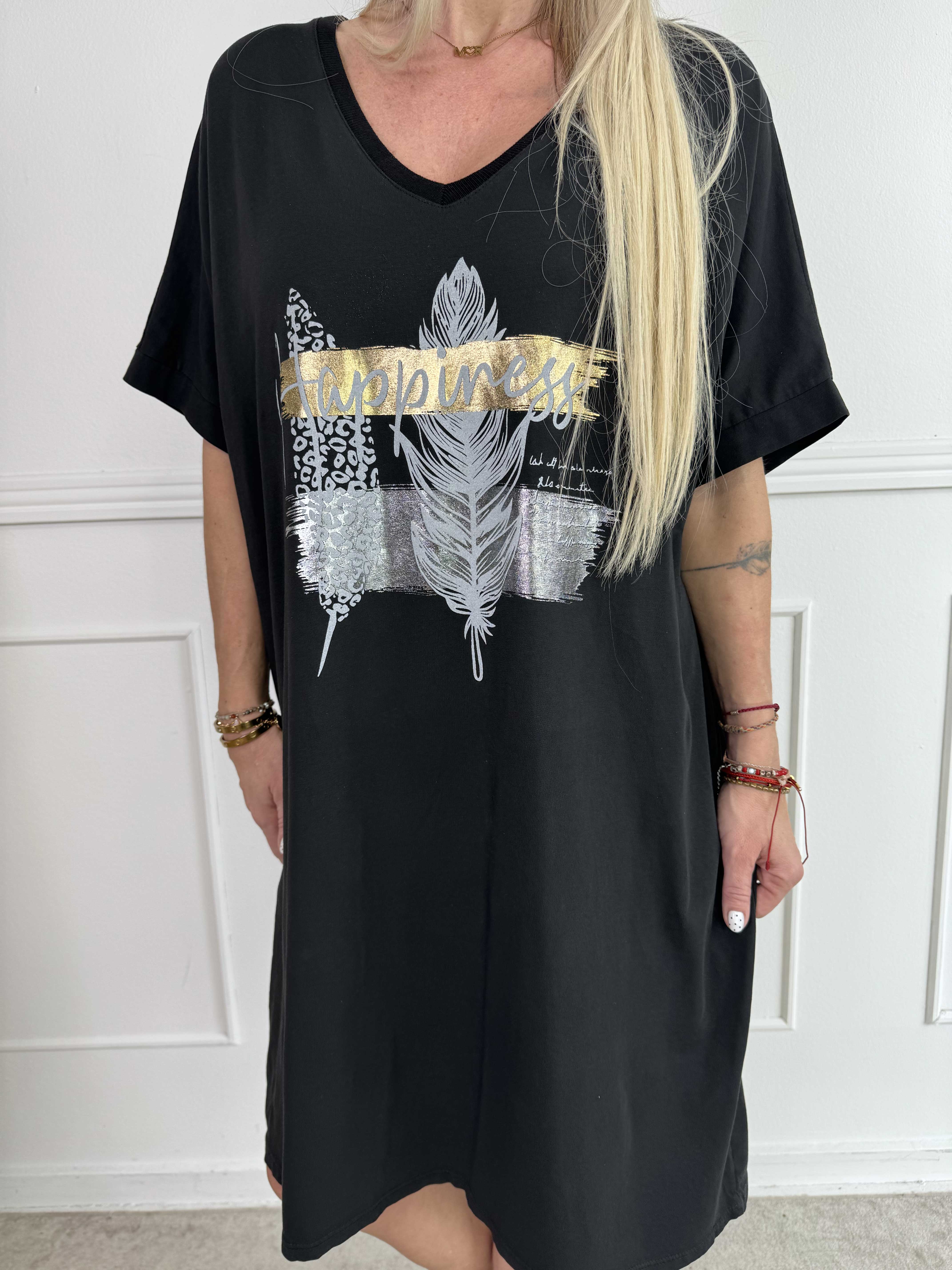 Alana - T-shirtkjole i bomuld med fejrmotiver foran